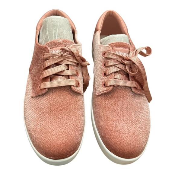 Alegria by PG Lite Poly Sneaker Blush Velvet Snake Print NIB - Picture 2 of 7